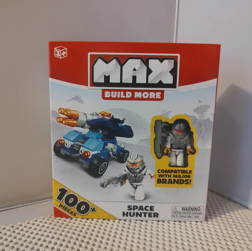 Max Build More Space Hunter NWT Building Toy Set Lego Compatible